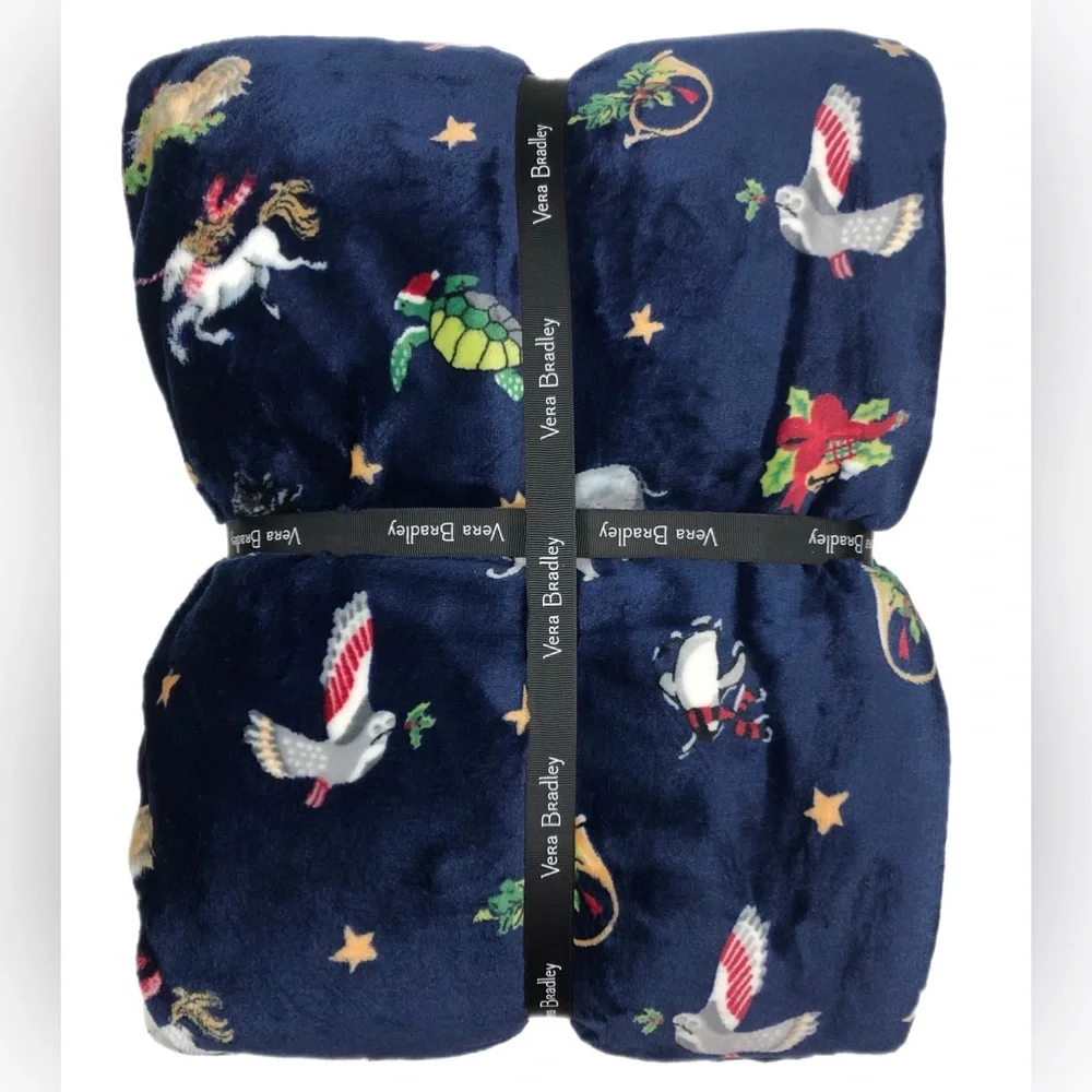❣️Host Pick❣️ Vera Bradley Cozy Life Throw Blanket in Snow Globe Motifs